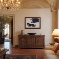 Dynamism of a Dog on a Leash — Italian Villa